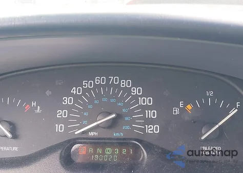 1997 Buick Century Custom z USA, uszkodzony, nr VIN 2G4WS52M1V1468117